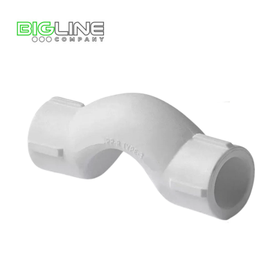 Колено обводное с муфтой,короткое d32,белый РТП (1070)