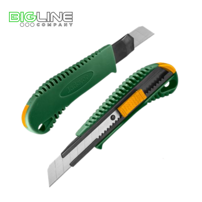 Нож со съёмным лезвием 18*100мм Jadever (25/300)